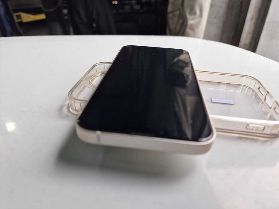 Айфон 13 с каробкой