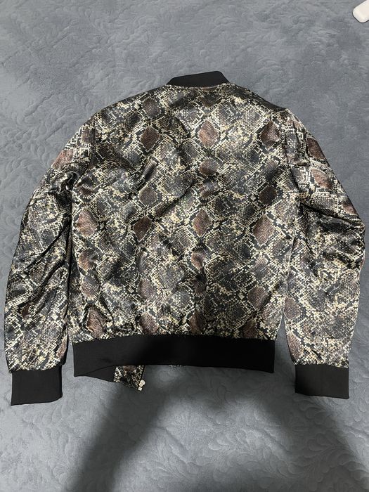 vand bluza zara tip zip