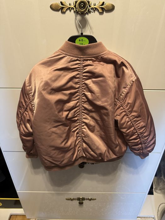 geaca matlasata bomber  toamna primavara zara 104 impecabila