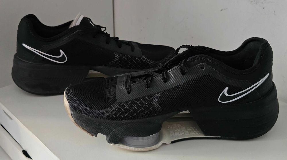 Дамски маратонки Nike 38