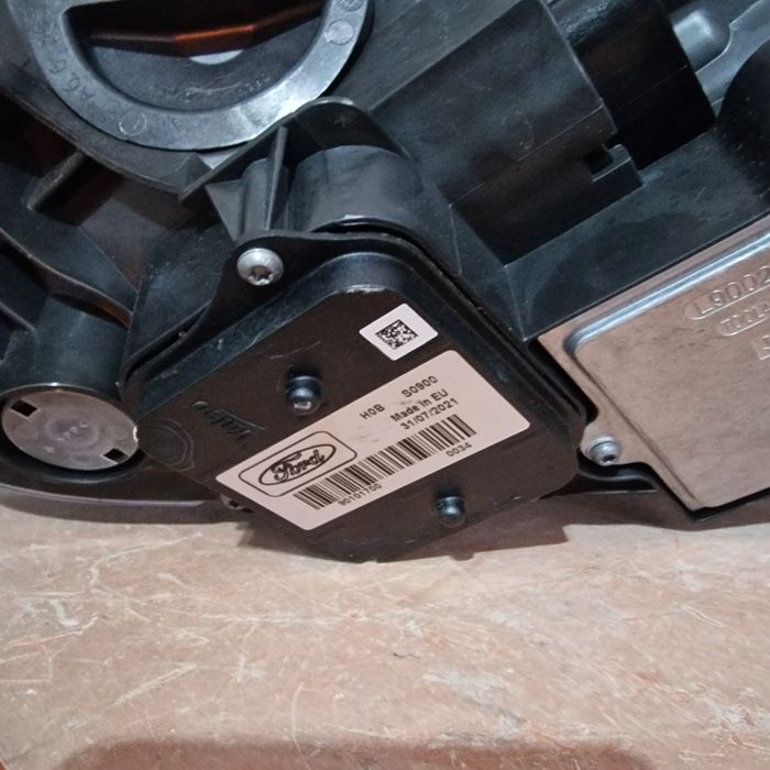 Ford C-Max Bi-xenon face lift Led десен фар