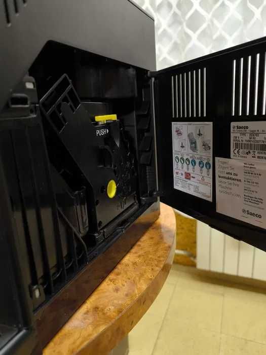 Кафемашина Philips Saeco Minuto HD8867