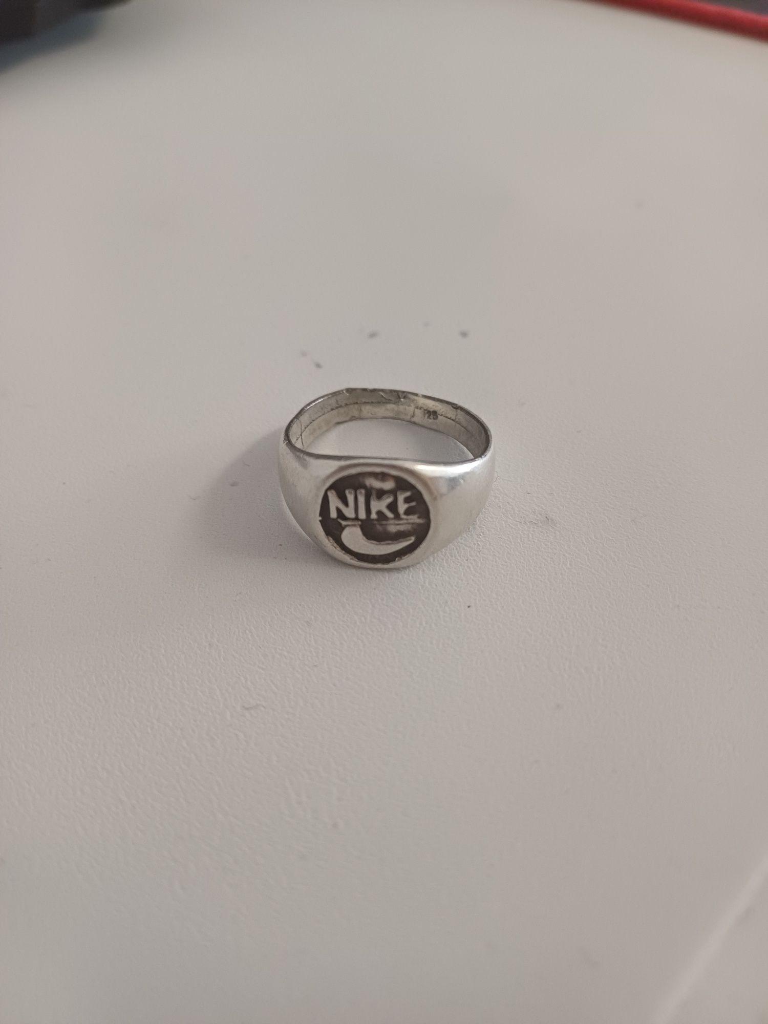 Inel vintage din argint 925, model nike, unicat