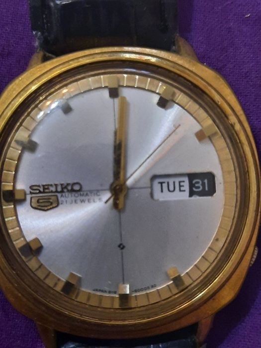 Ceasuri de mana functionale de la 100 lei