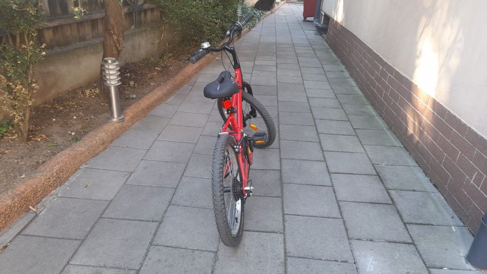 vand bicicleta baieti urgent