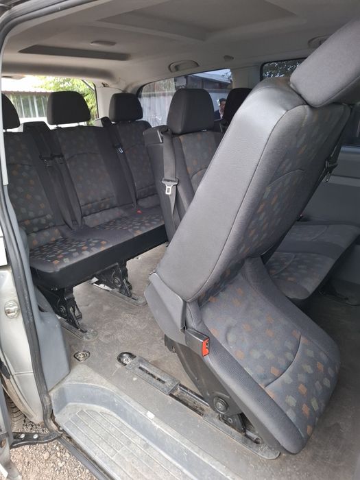 Vând Mercedes Vito