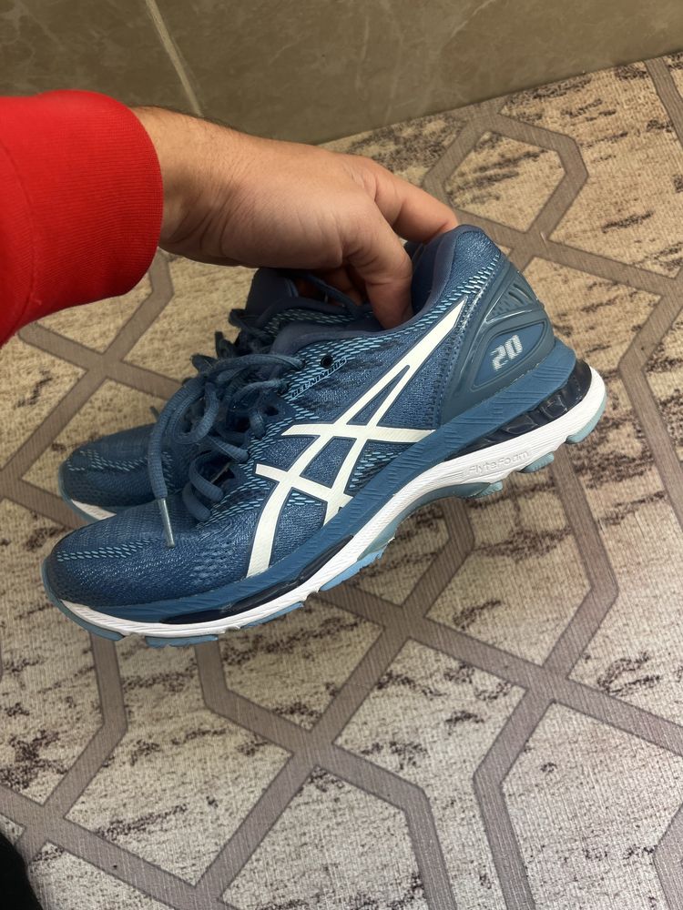 Asics Flyte floam