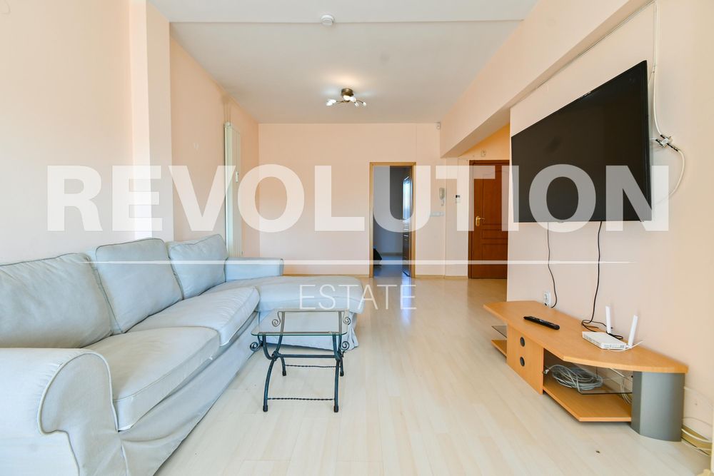 Дава се под наем Двустаен апартамент в София, Център - 75 кв.м за 900 € - Снимка #1