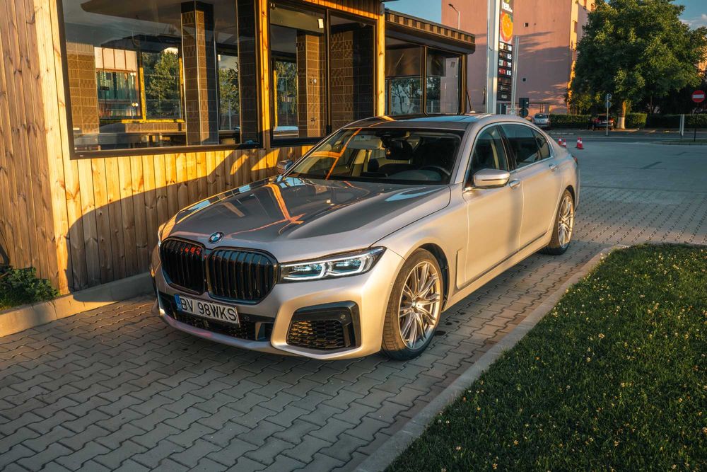 BMW seria 7 G12 740i