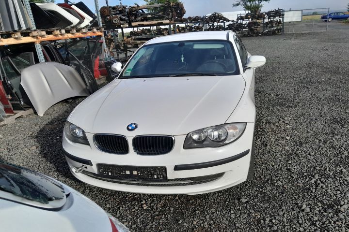 Dezmembrez BMW Seria 1 E81/E82/E87/E88 [facelift] [2007 - 2012] Coupe