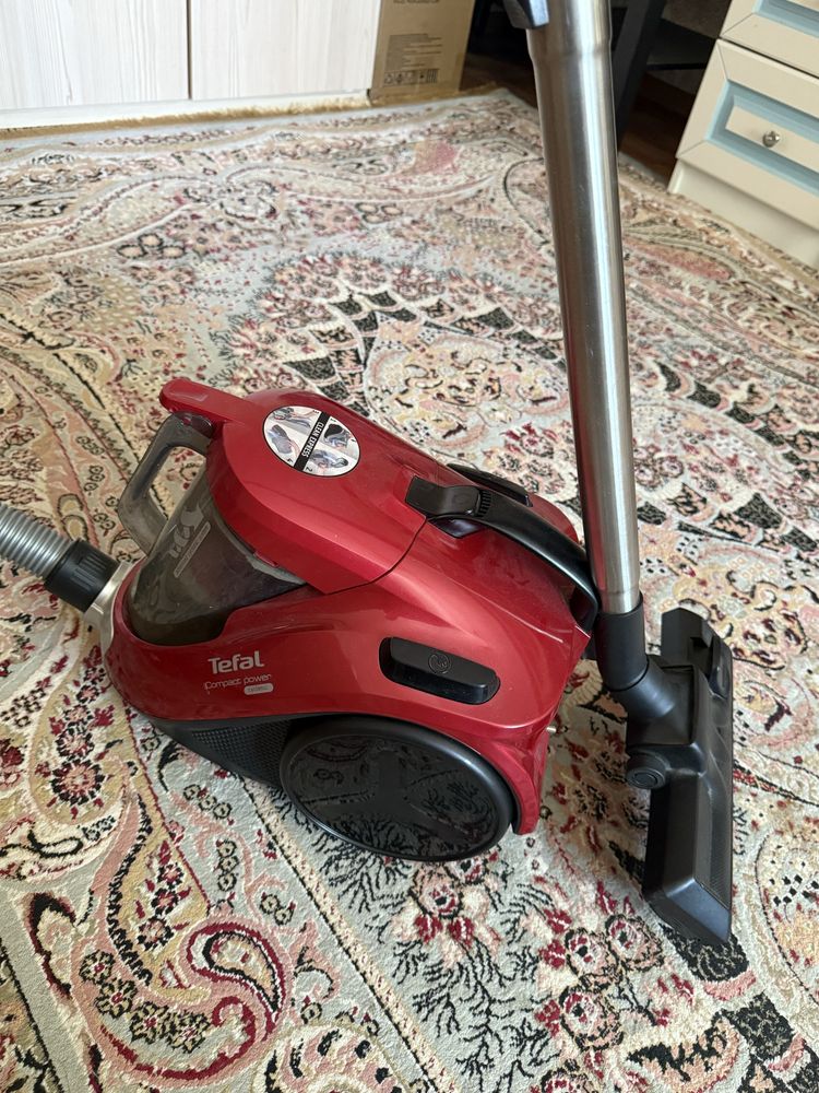Продам пылесос Tefal