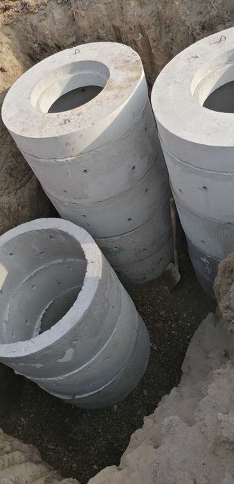 Услуги със багер 3т,самосвал и платформа!