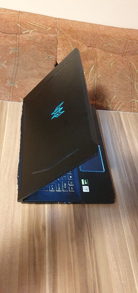 Laptop Gaming Acer Predator Helios  ca nou