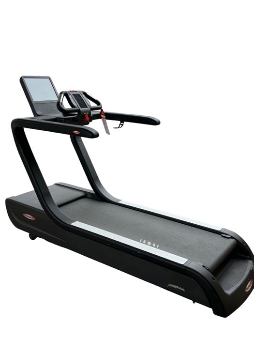 Продаю новую беговую дорожку Panatta