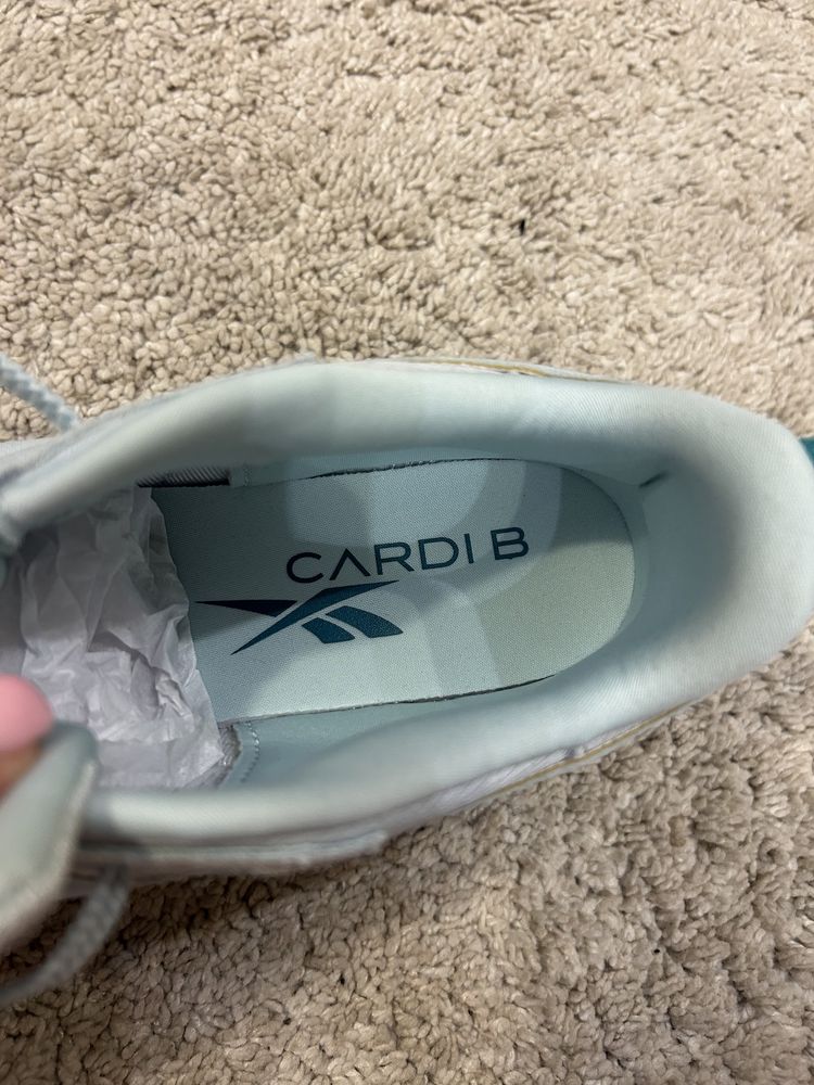 Оригинални Reebok Cardi B маратонки нови