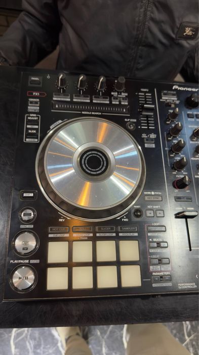 Serato Pioner dj DDJ-SR2