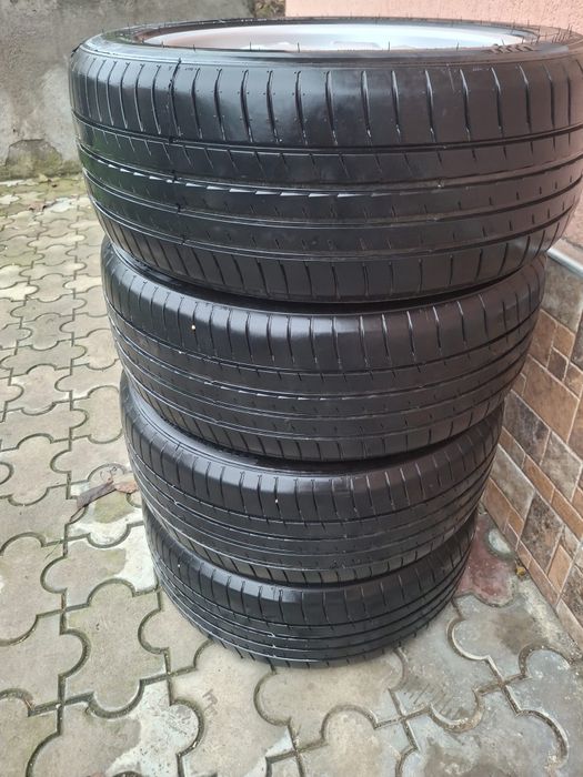 Jante aliaj originale Audi model frumos 225.50.17 cu anvelope noi de v