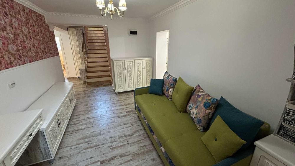 Apartament de 135 mp, 250 mp gradina, 3 locuri de paracare - 179 000E