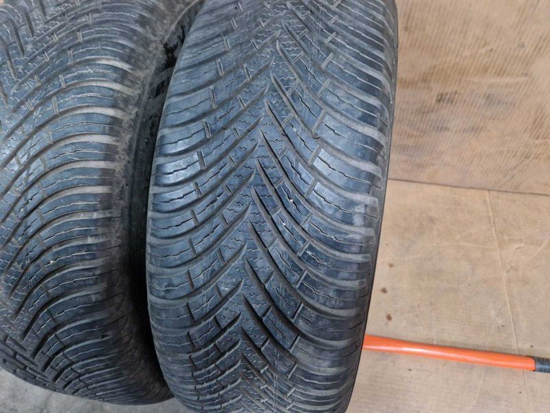 2 Vredestein R16 205/55/ 
зимни гуми 
DOT3820