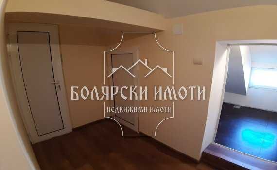 Продава се Етаж от къща в Велико Търново, Център - 120 кв.м за 750 €/кв.м - Снимка #2