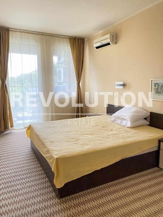 Дава се под наем Двустаен апартамент в Варна, Център - 64 кв.м за 350 € - Снимка #3