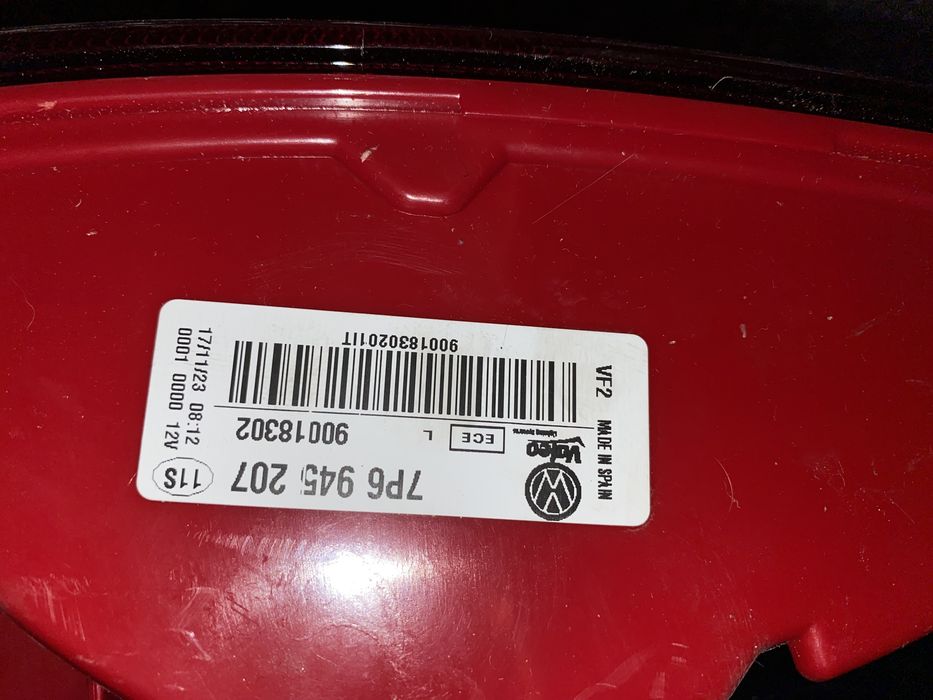 Stop Vw Touareg 7P 2010 - 2015 stop stanga led  Fisurat Pret fix