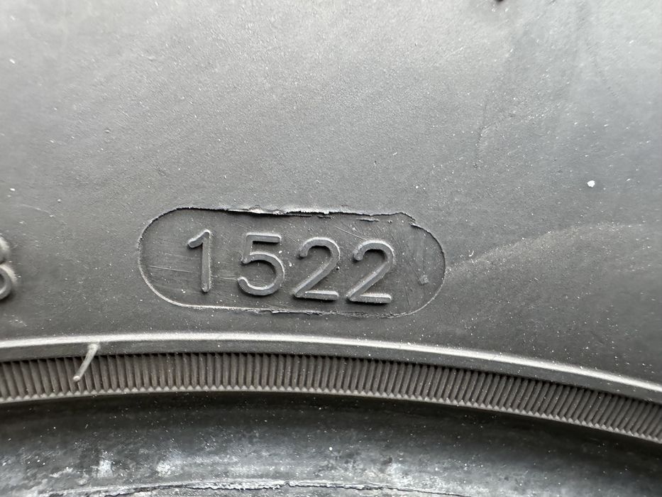 Автомобилни гуми 215 65 15 Tracmax