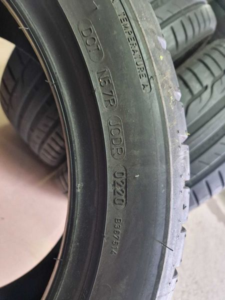 2 Dunlop R17 225/45/ 
летни гуми DOT0220