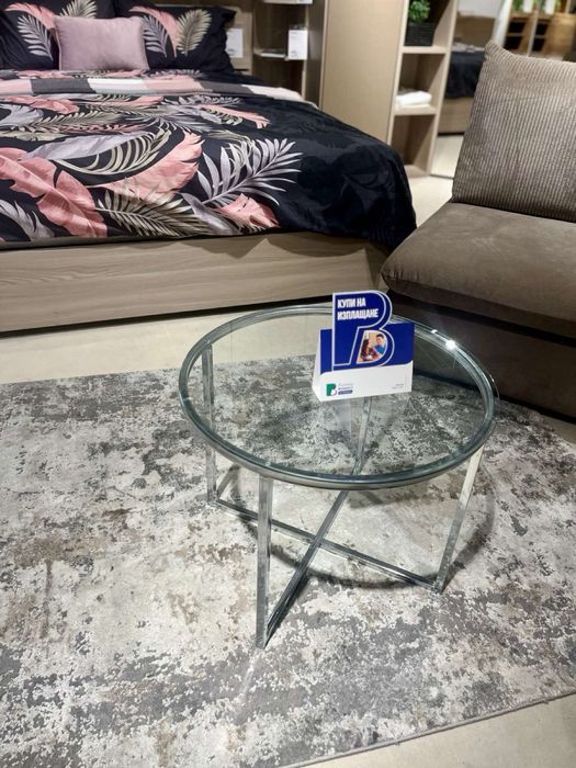 Стъклена холна масичка