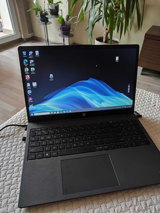 HP 250 G10 i5-1334U / 16GB RAM / 512GB SSD / Windows 11 Pro