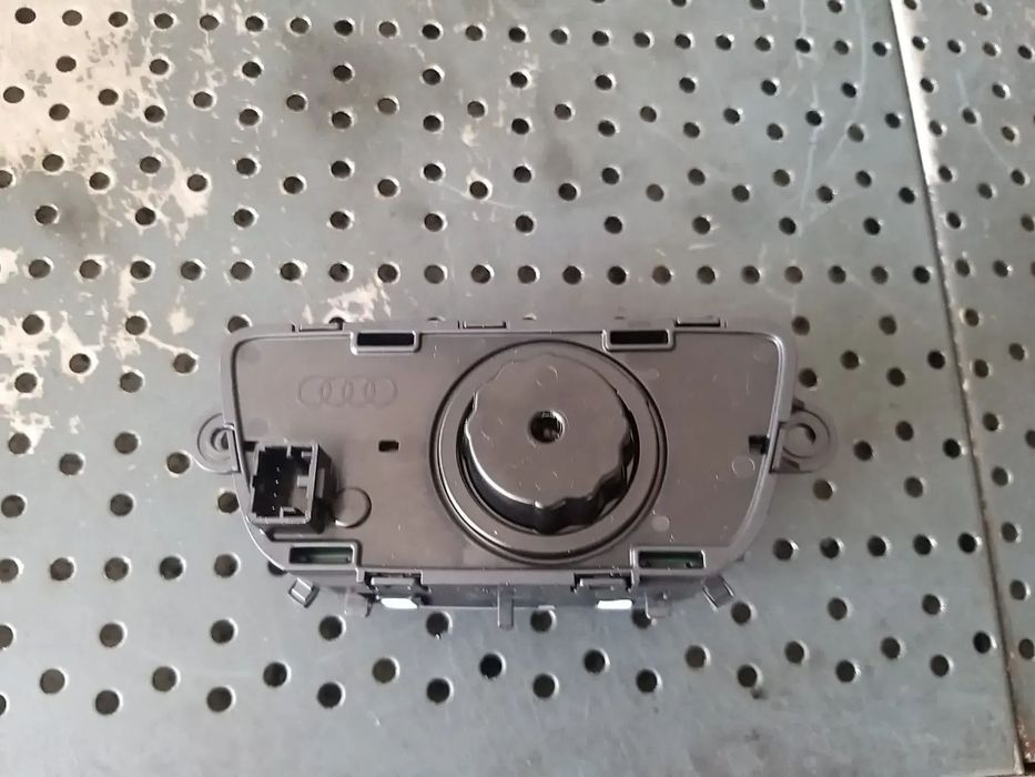 Bloc lumini audi a4 b9 8w 4m0941531ag