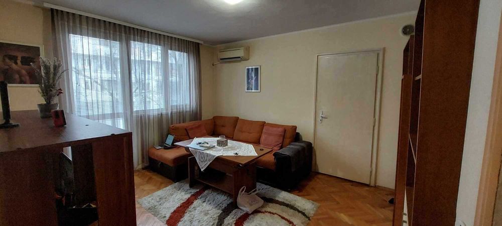 Двустаен апартамент, Западен парк