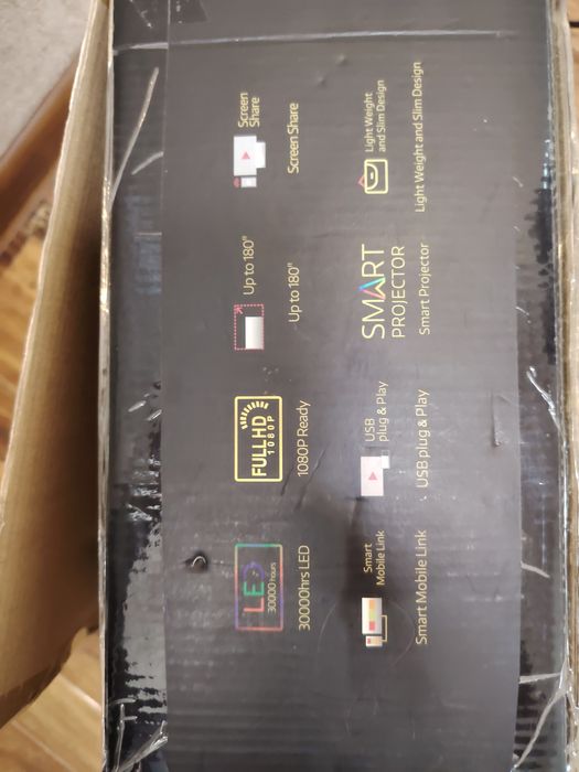 Proektor sotiladi yangi