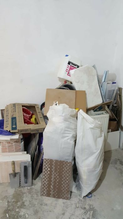 Transport moloz si asiguram incarcatul la masina