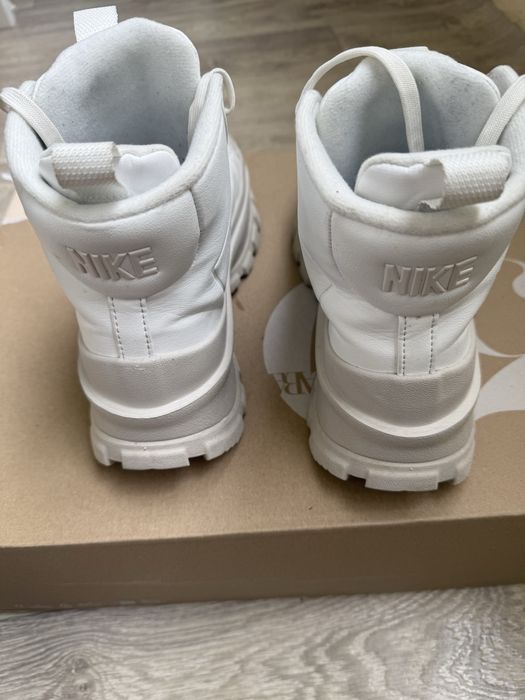 Дамски боти Nike Blazer Roam