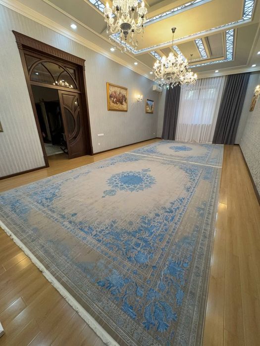 Продается Дом 8 комнат, ориентир: посольство Италии, 600 м²