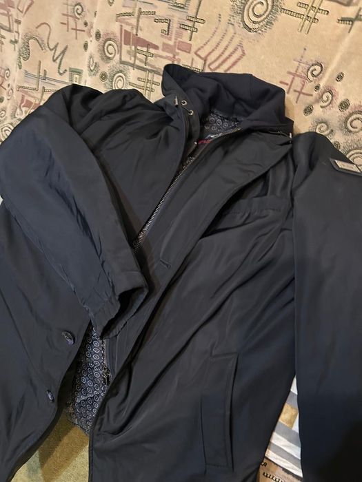 Куртка от фирмы туги.