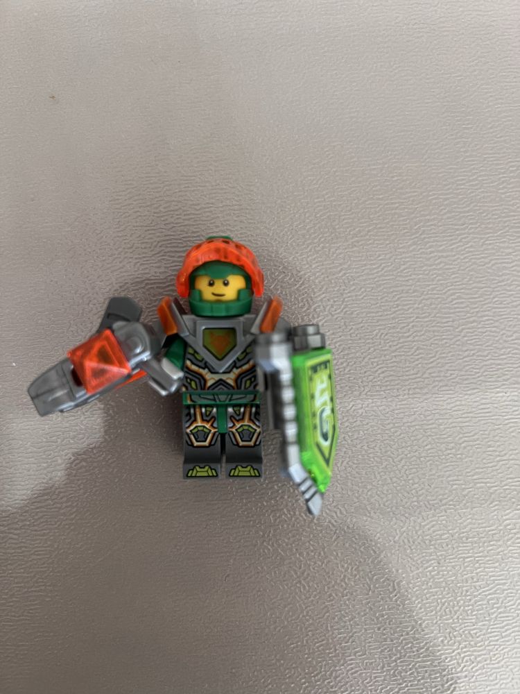 Легт фигурка из Nexo Knights