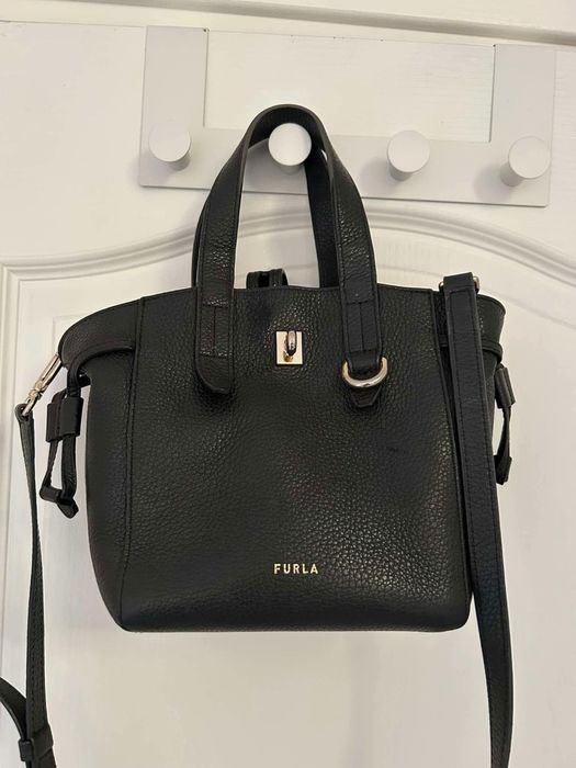 Кожена чанта Furla