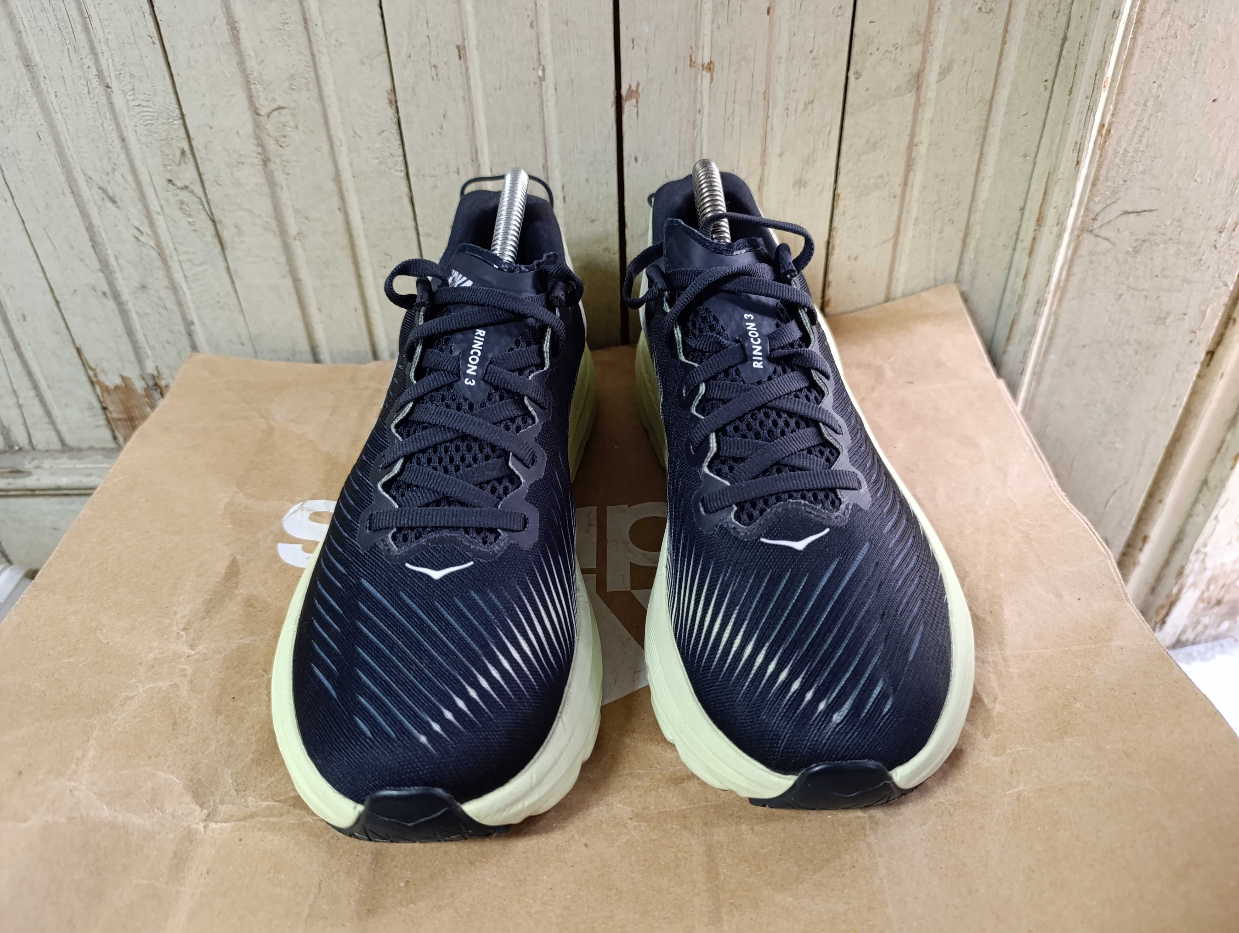 ''Hoka One One M Rincon 3''оригинални мъжки маратонки 41 номер