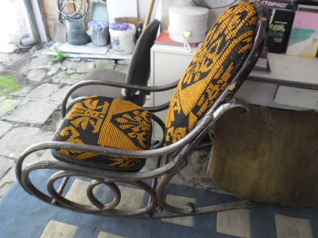 Продавам Виенски люлееш стол 1900г.