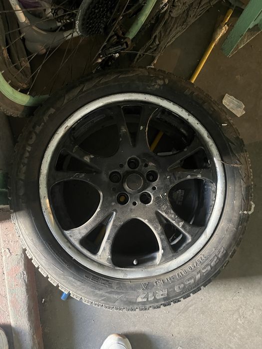 Продам титанки R17 зимними шинами 4шт