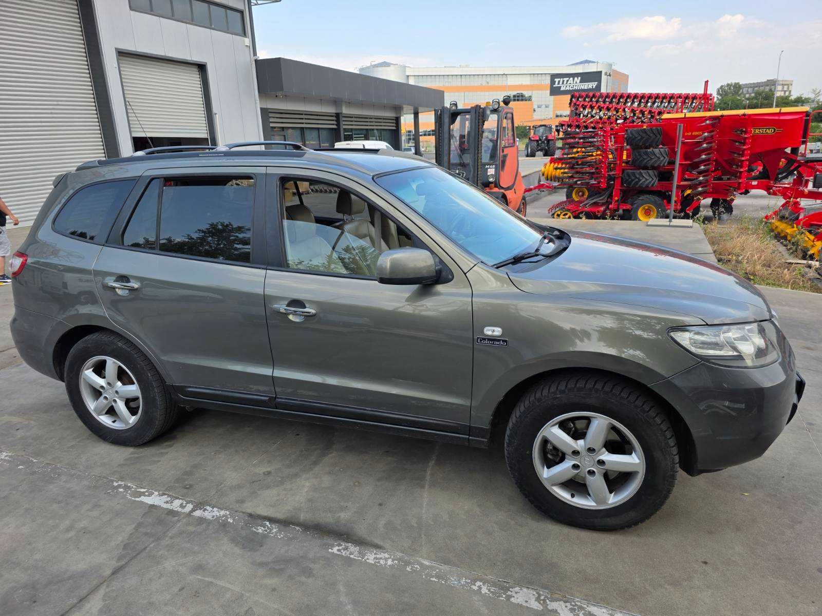 Hyundy 100Santa Fe 2