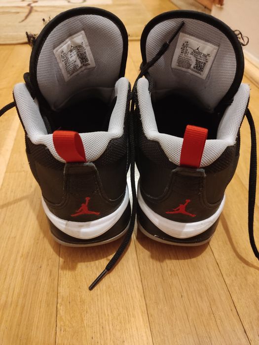 Vând Jordan Air Stay Loyal 3 - stare excelenta – mărimea 39 EU