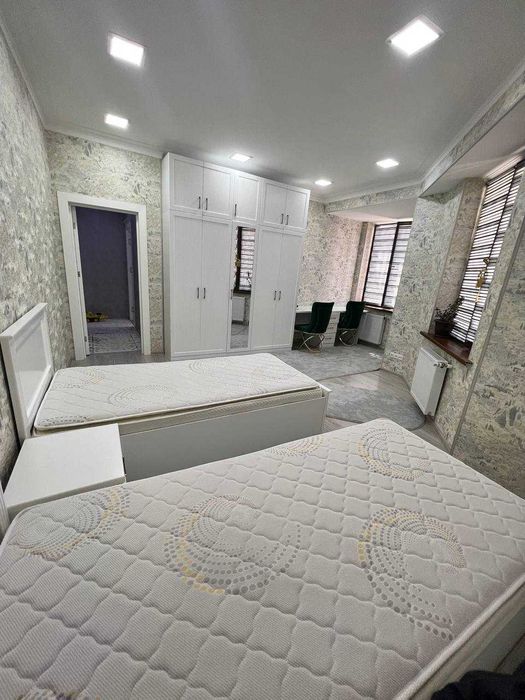 Сергели 7а.3 Бекат.9этажли дом 0 ва 1 этажида 6хонали хонадон сотаман