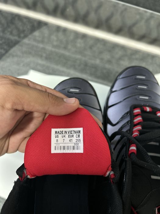 Nike Air Max Plus Black/University Red/