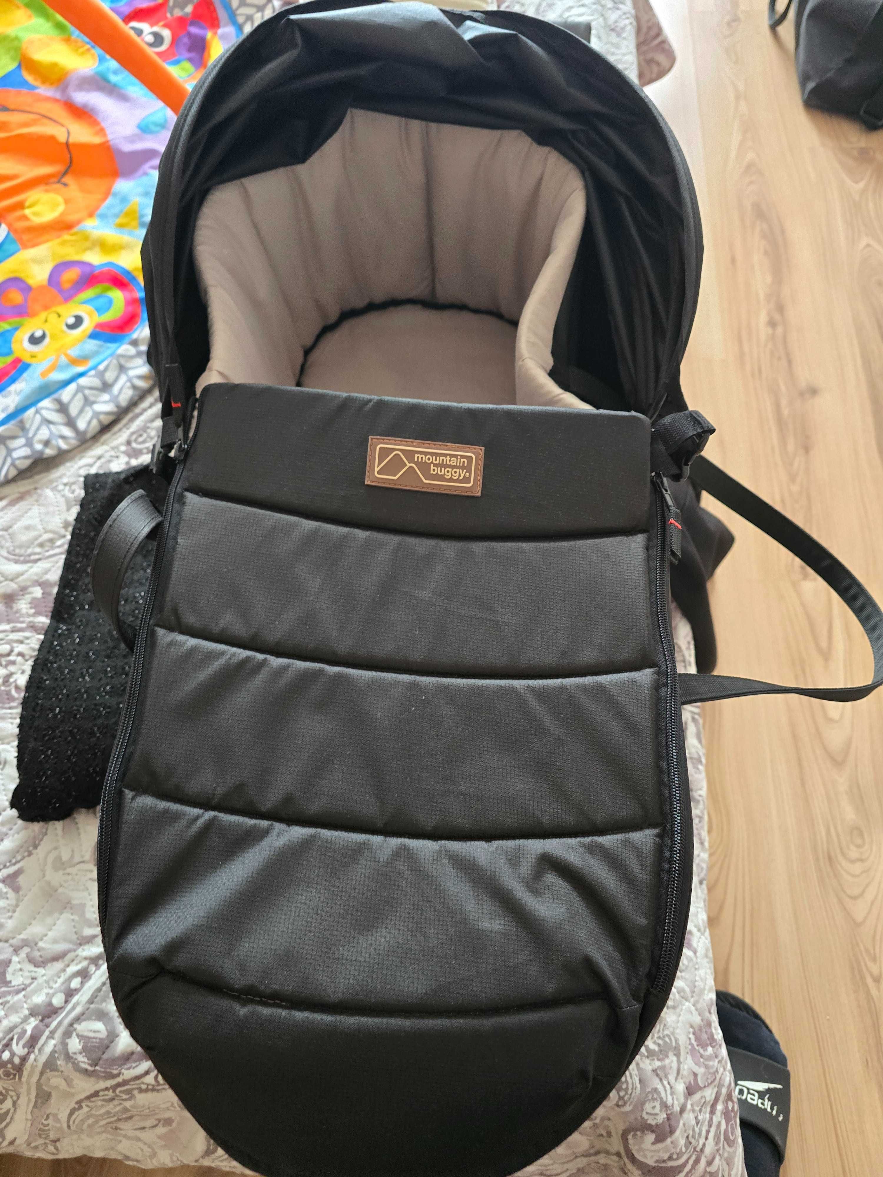Mountain Buggy кошове за новородени