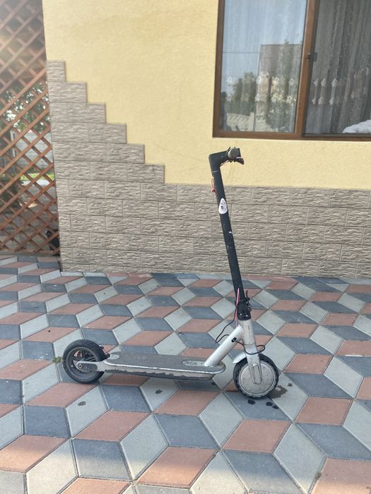 Trotineta Xiaomi pro