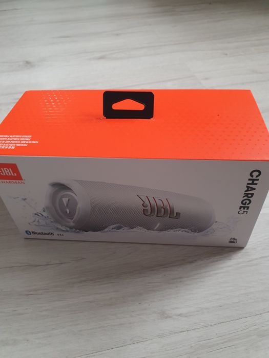 Vand boxa Jbl charge 5 alb NOU! ORIGINAL!