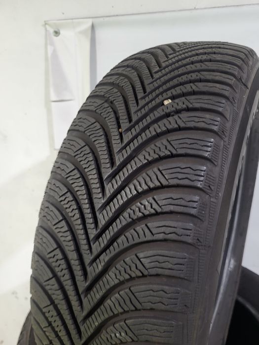 2 бр зимни 205/60/16 Michelin